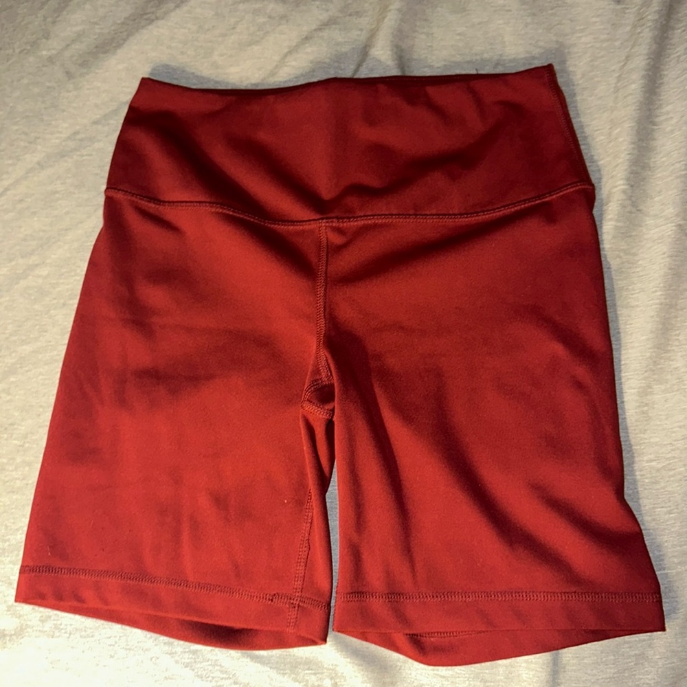 YOGALICIOUS 7in shorts